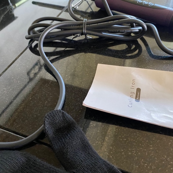 PROFESSIONAL CURLING IRON 3/4 Iinches - Picture 7 of 16